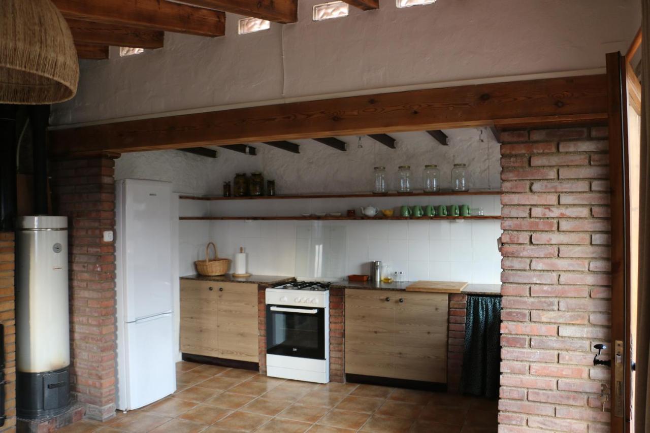 Casa Ecologica En Plena Naturaleza Arboli Bagian luar foto